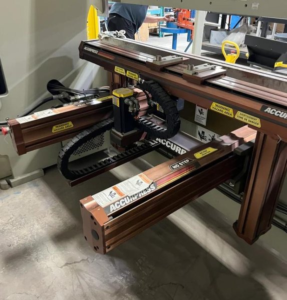 2009 Accurpress 71008 CNC Hydraulic Press Brake (#5815)