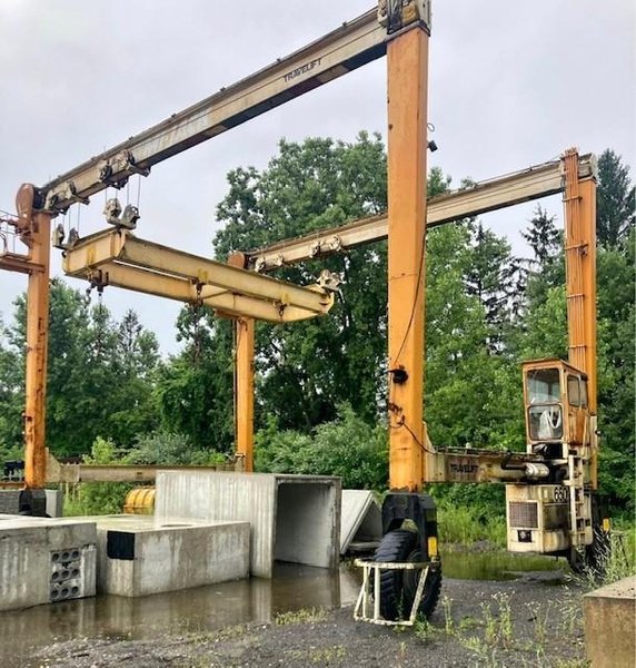 65,000# MI - JACK MODEL 650 TRAVEL LIFT / STRADDLE LIFT / BOAT LIFT STOCK# 4114