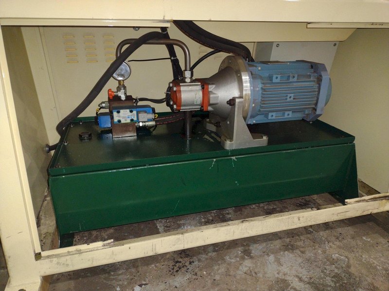60 TON GEKA PUMA MODEL #55S SINGLE END HYDRAULIC PUNCH: STOCK #20638