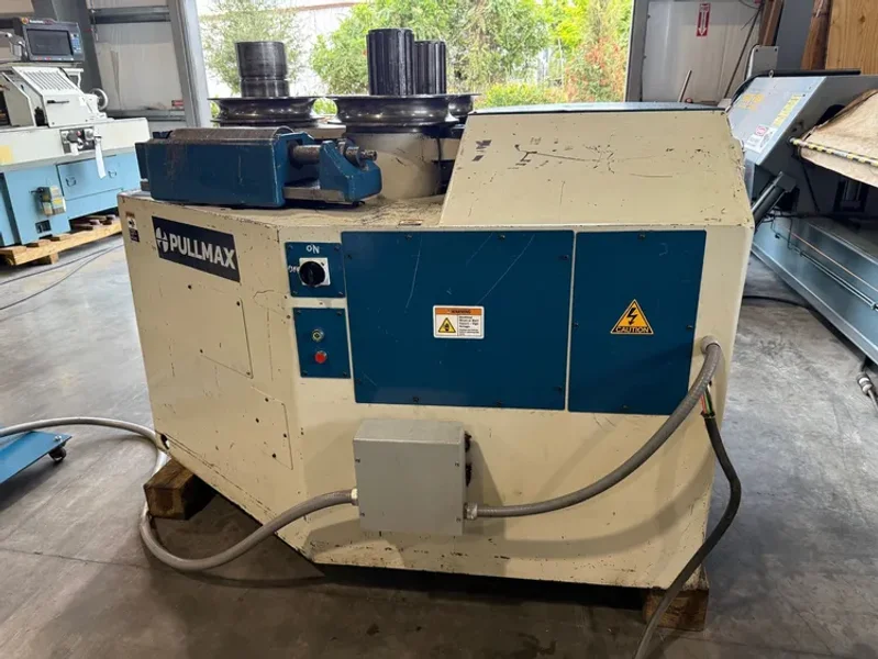 PULLMAX  Z-41  5” x 5” x ½” Hydraulic Angle Roll #7939