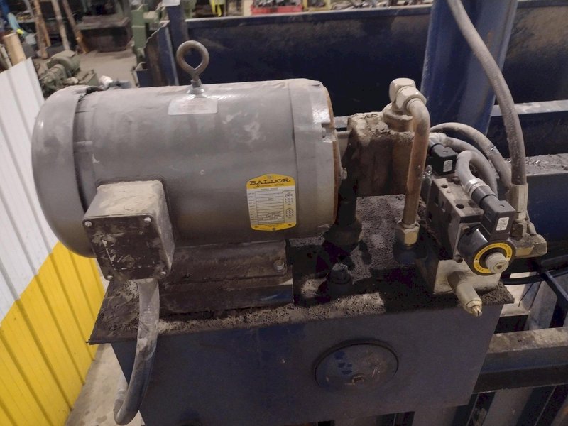 60&quot; X 48&quot; X 30&quot; MAX-PAK MODEL #MP-60-E VERTICAL HYDRAULIC CARDBOARD BALER: STOCK #23656