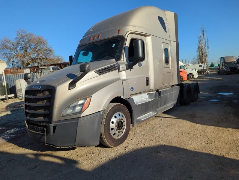 2019 Freightliner Cascadia 126 3AKJHHDR8KSKD2117