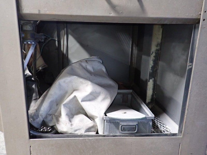 INDUSTRIAL CLEANING MACHINES INC 45" X 47" X 42" BLAST CABINET  -  4800 SUPER HONE