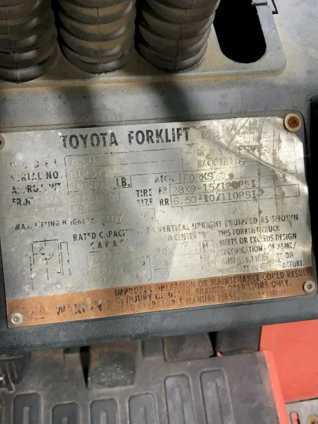 TOYOTA 6600 LBS PROPANE FORKLIFT  -  7FGU32