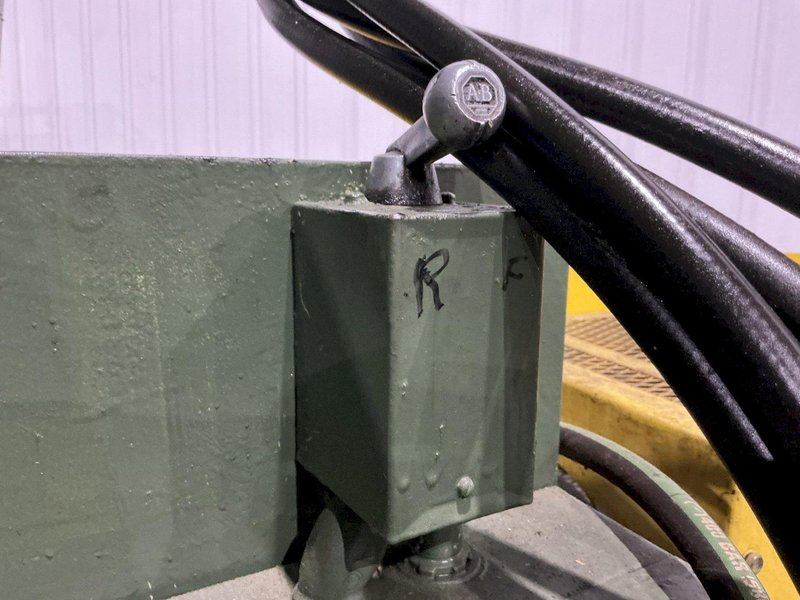 4,000 LBS X 18” LITTELL MODEL 40-18 MOTORIZED COIL REEL UNCOILER: YOBRO #26030