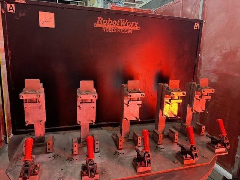 RobotWorxRWZero Workcell Robotic Aluminum Weld Cell, 2018 – Fanuc ArcMate 100iC with R-30iB Control, Lincoln PowerWave R450