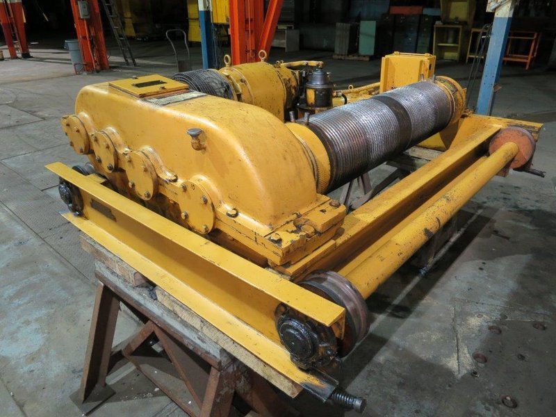 5 TON WHITING TOP RUNNING DOUBLE GIRDER TROLLEY HOIST. STOCK #0319622