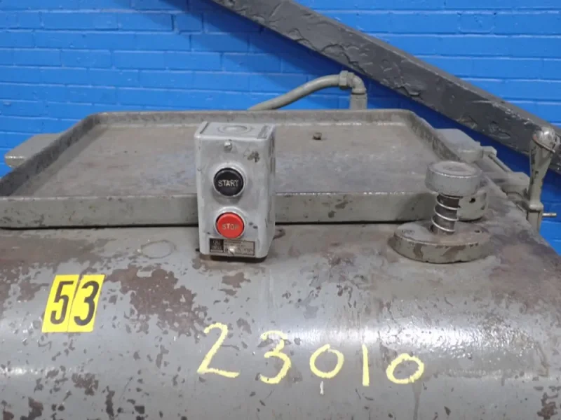 DIVINE BROTHERS COMPANY DOUBLE-ENDED BUFFER