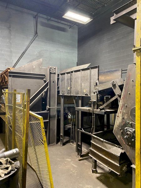 WHEELABRATOR TUMBLAST SHOT BLAST MACHINE STOCK #2987