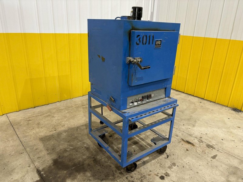 550 DEGREE X 18" X 18" BLUE M MODEL #OV-18A ELECTRIC OVEN: STOCK #21066