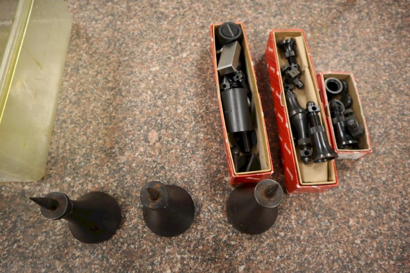 Starrett and Other Jack Stand Sets- Auction Item