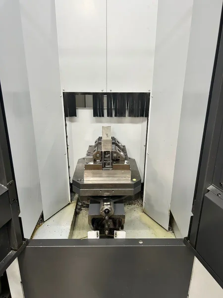 2010 MORI SEIKI NMV5000 DCG | Machining Centers, Vertical