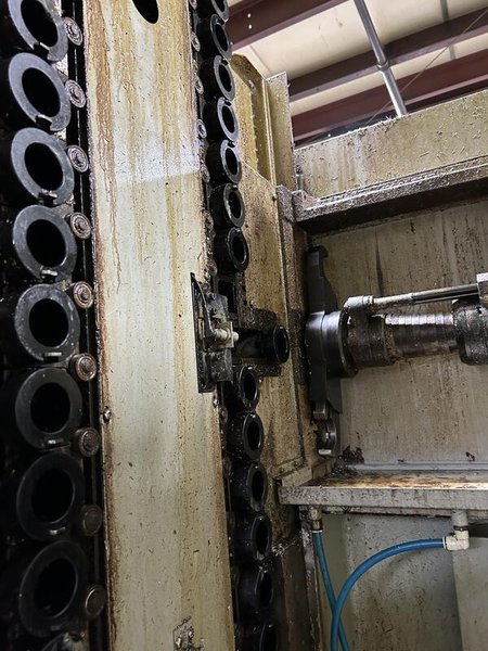 HYUNDAI HS 400 CNC HORIZONTAL MACHINING CENTER