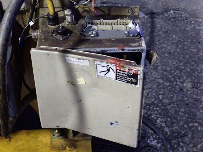 BLACK BROS. ADHESIVE SPREADER  -  22D 650 CTR