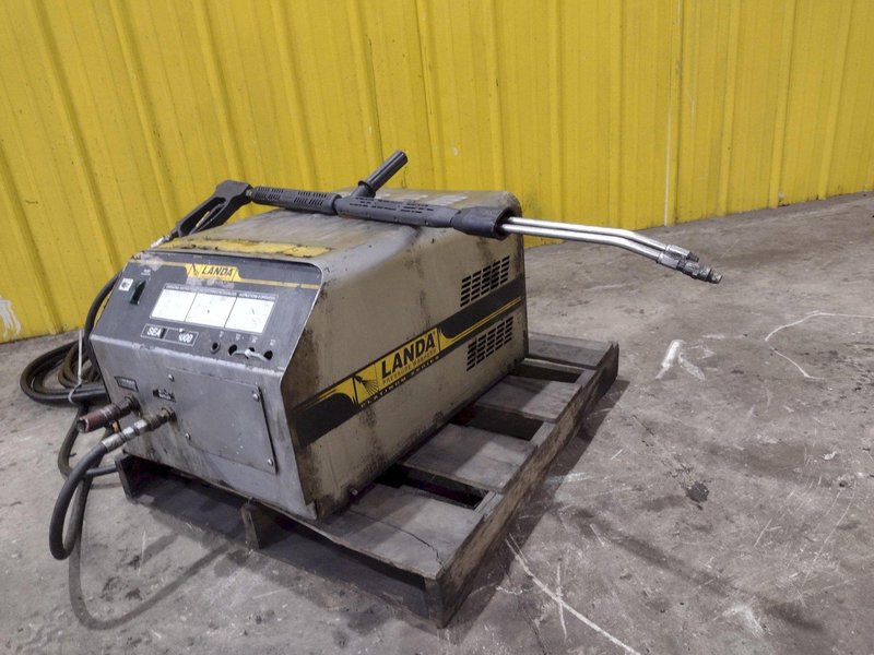 LANDA MODEL #SEA4-3000 POWER PRESSURE WASHER: YOBRO #25383