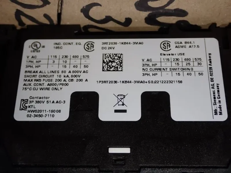 SIEMENS ACTUATOR  -  3RT2036-1KB44-3MA0