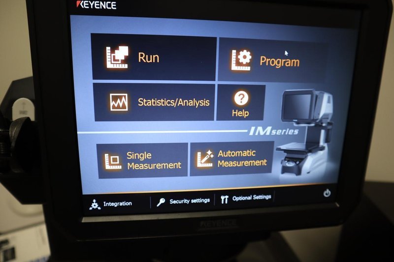 Keyence IM-7030T Instant Measurment System, Optical 3-D Measurment - New 2017- Auction Item