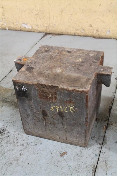 2500 LBS COUNTERWEIGHT: STOCK #59928