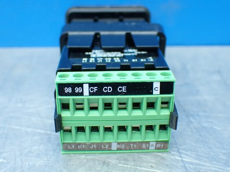 WATLOW 4 PANEL MOUNT PROCESS CONTROLLERS  -  PM3C3EJ-AAAABAA