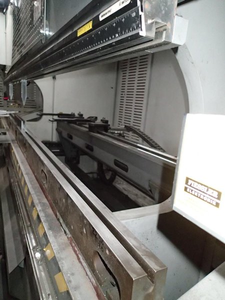 176 Ton x 10′ Bystronic Xact Smart 160 CNC Press Brake, 2017