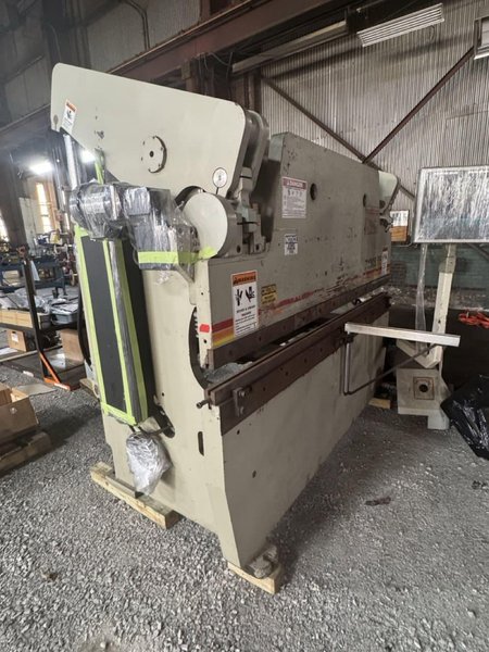 100 Ton x  8′ Accurpress 71008 Press Brake, 2003