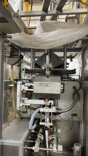 Rad Pak RM-32ACD Doypack Vertical Form Fill and Seal Bagger with Zipper System, 2005