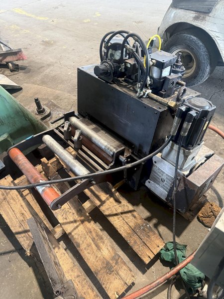 150 TON MINSTER E2-150-42-30 HEVI-STAMPER STRAIGHT SIDE PRESS. STOCK # 0882825