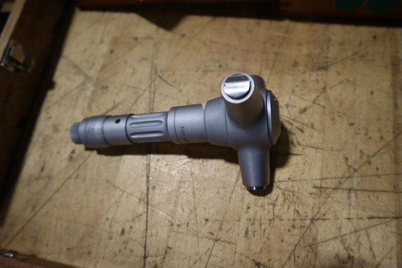 Ingage Inside Bore Micrometers: Etalon, Brown &amp; Sharpe, Fowler, and (1) Mitutoyo Digital- Auction Item