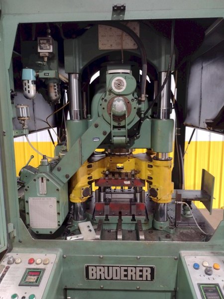 20 TON BRUDERER MODEL #BSTA20 4-POST HIGH SPEED PRESS: STOCK #19218