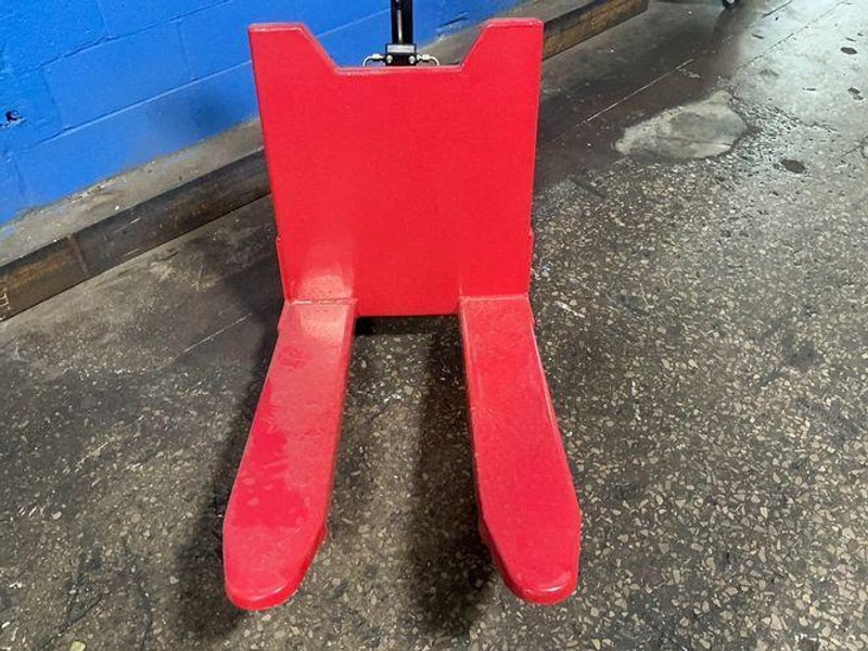 DAYTON 2200LBS MANUAL PALLET TILTER   -  33W285