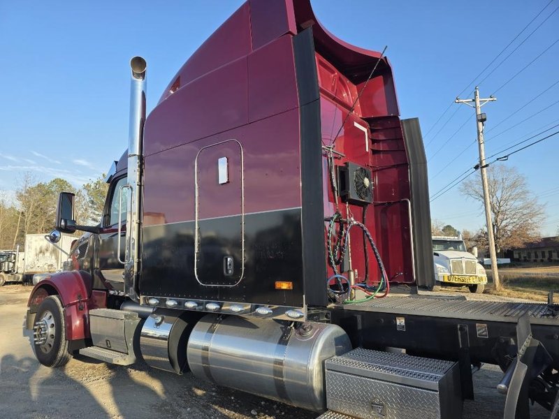 2022 Peterbilt 567 Stock #804173
