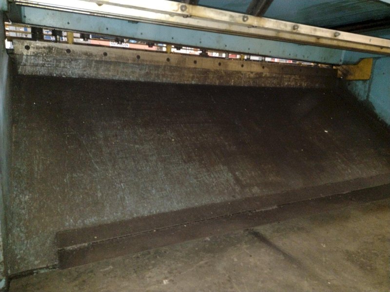 8&#039; x 1/4&quot; MASTER-FAB MODEL #SSB250-8 HYDRAULIC SHEAR: STOCK #18844
