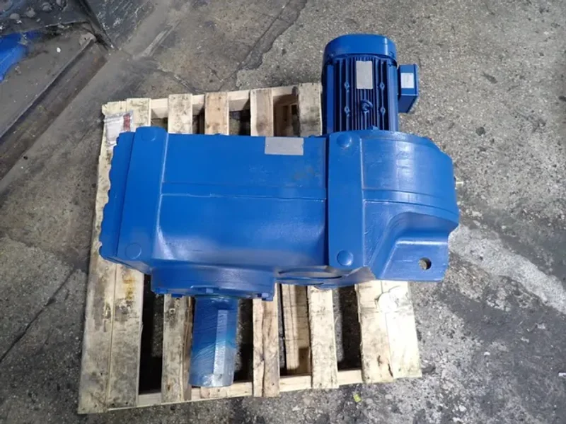 SEW-EURODRIVE 10 HP GEAR MOTOR