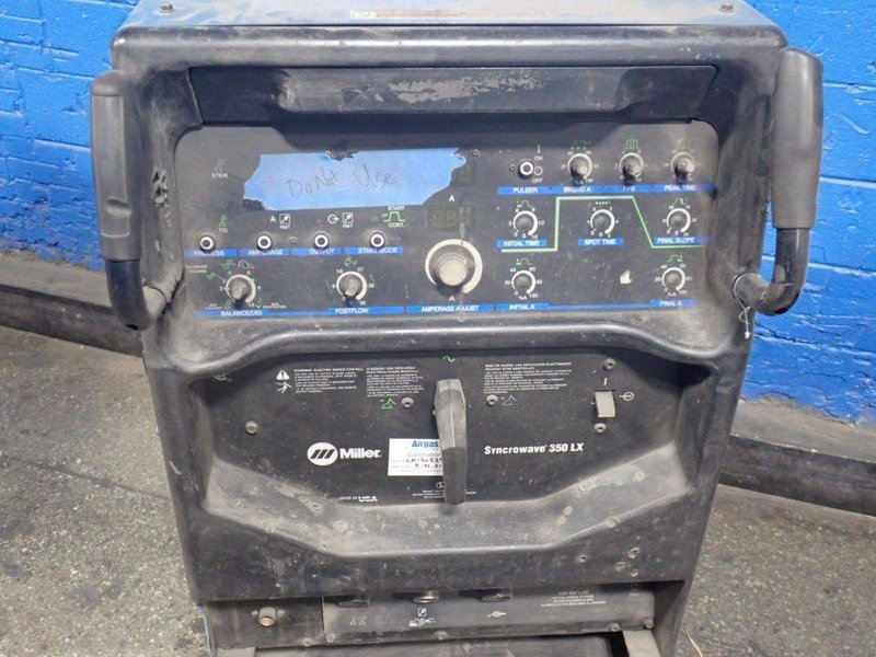 MILLER ELECTRIC 400 AMPS WELDER  -  SYNCROWAVE 350 LX
