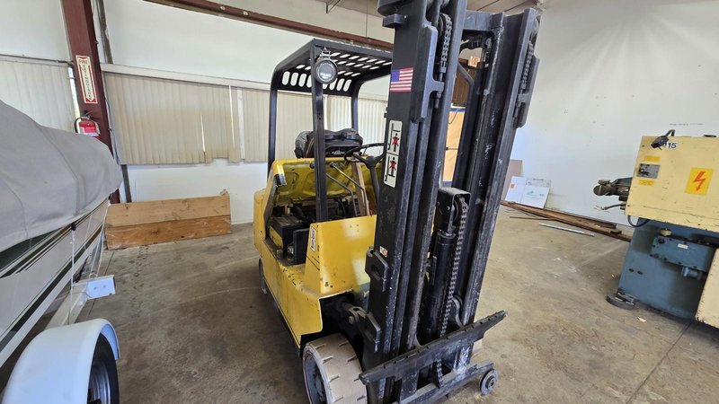 5,000 LB. HYSTER FORKLIFT. STOCK # 1001425