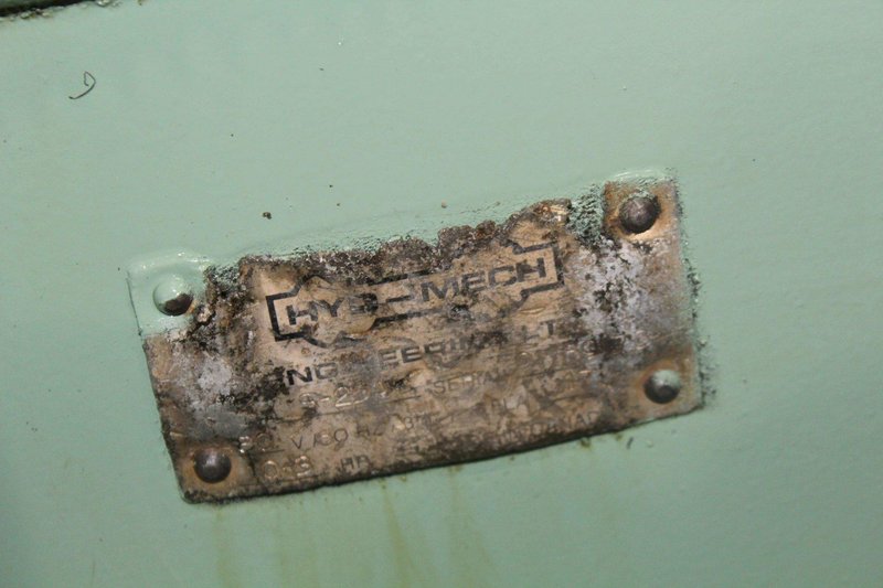 18" X 27" HYDMECH S-25A AUTO MITRE HORIZONTAL BANDSAW: STOCK #72194