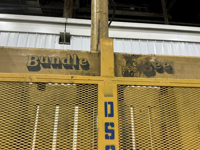 60" X 30" SP INDUSTRIES MODEL VB60 BUNDLE BEE VERTICAL CARDBOARD BALER: YOBRO #24582