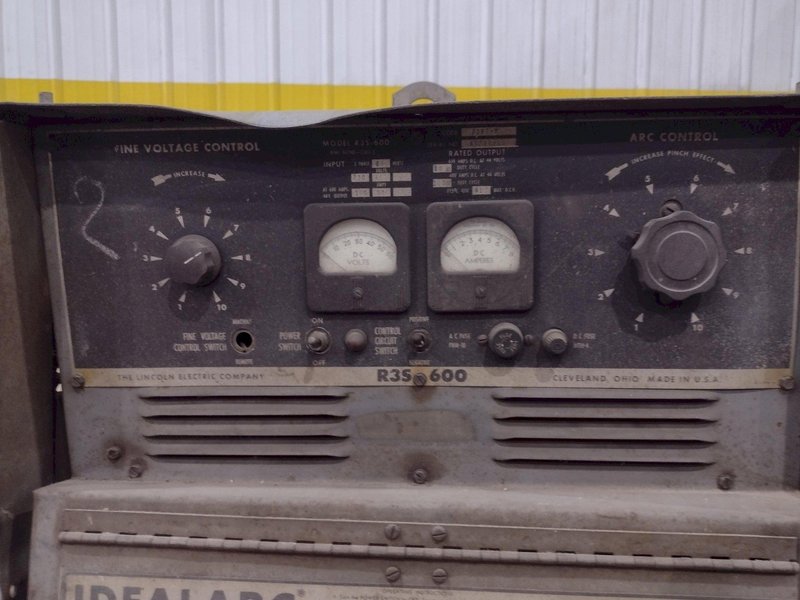 LINCOLN MODEL IDEALARC #R3S-600 WELDER POWER SUPPLY: STOCK# 23618