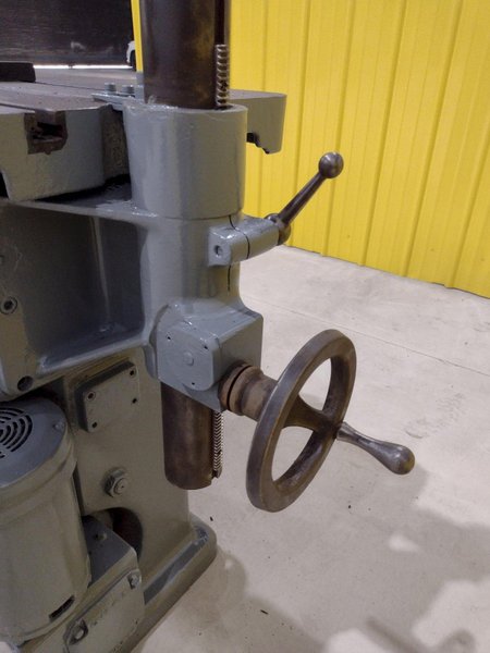 1.25&quot; x 9&quot; MORRISON MODEL #K KEYSEATER : STOCK #19969