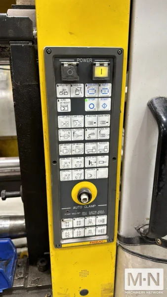 110 TON 1.6 OZ  CINCINNATI ROBOSHOT 110I-48G INJECTION MOLDING MACHINE, MFG 2000