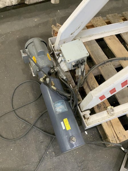 4,000 LBS PLAFOLIFT HYDRAULIC LIFT TABLE: STOCK #81321