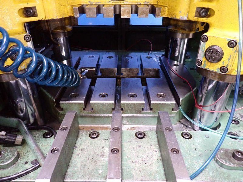 BRUDERER AG STAMPING PRESS  -  BSTA 20