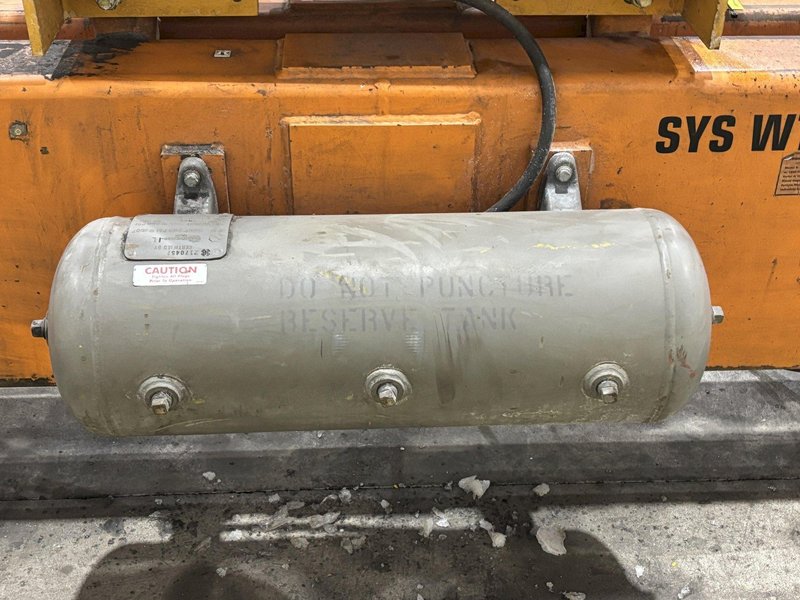 10,000 LBS X 50' X 8' PERMADUR SERIAS 816 VACUUM SHEET LIFTER WITH UNIVAC 1500 GENERATOR: STOCK 22460