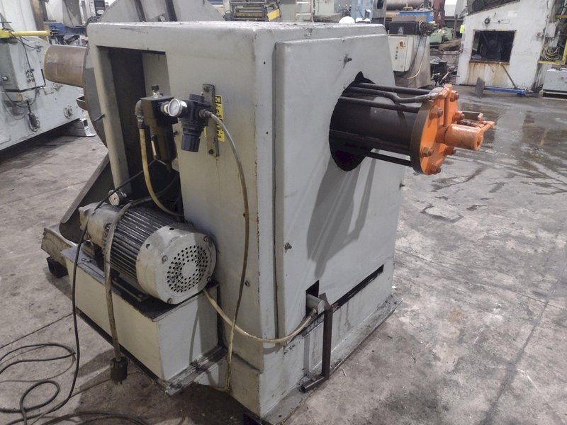 6,000 LBS X 36" AMERICAN MODEL #1000 MOTORIZED COIL REEL UNCOILER: YOBRO #24888