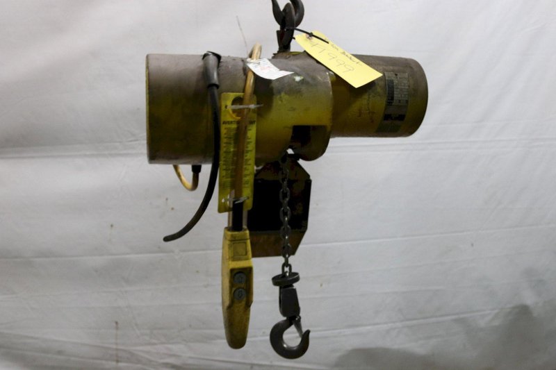 1/4 TON BUDGIT ELECTRIC POWERED CHAIN HOIST: STOCK #11999