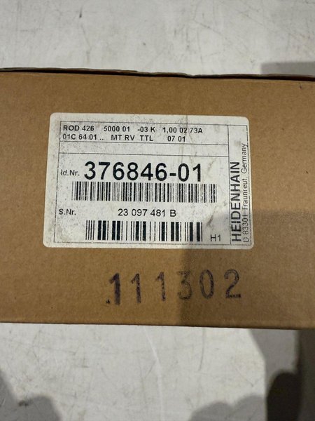 HEIDENHAIN ROD 426 5000 01 -03 ENCODER NEW WITH BOX