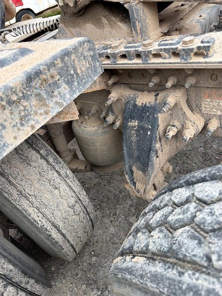 2020 Freightliner Cascadia 1FUJHHDV0LLLC1688