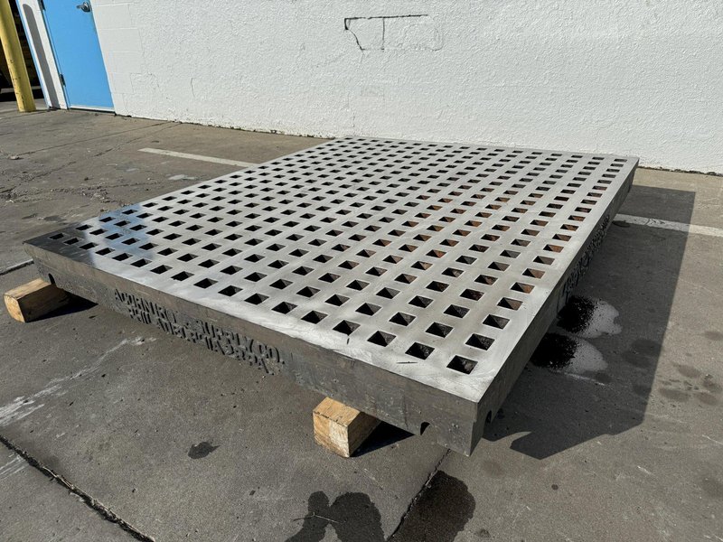 5’ X 6&#039; ACORN WELDING TABLE: STOCK #77875