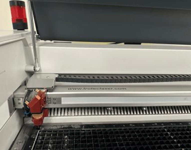 120W Co2/10-50W Fiber Trotec Speedy 400 Flexx, 2023 – Includes Bofa AD1550iQ Fume Extractor