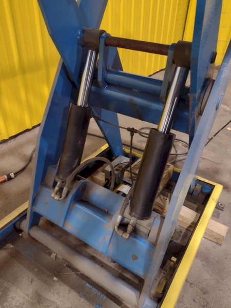 3,500 LBS X 30" X 96" BISHAMON MODEL #VIS-35-48 SINGLE PHASE 110V ROLLER TOP HYDRAULIC LIFT TABLE: STOCK #20967